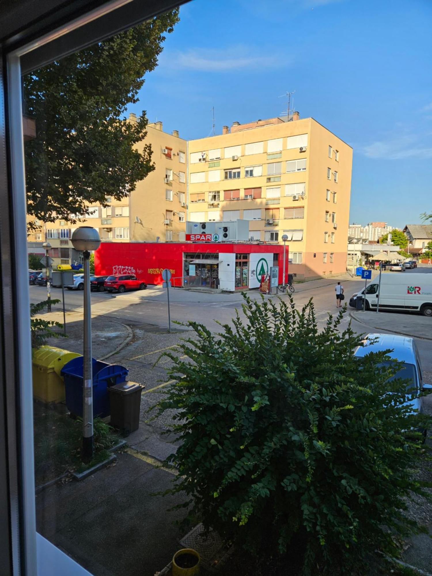 Studio 12 Zagreb Buitenkant foto