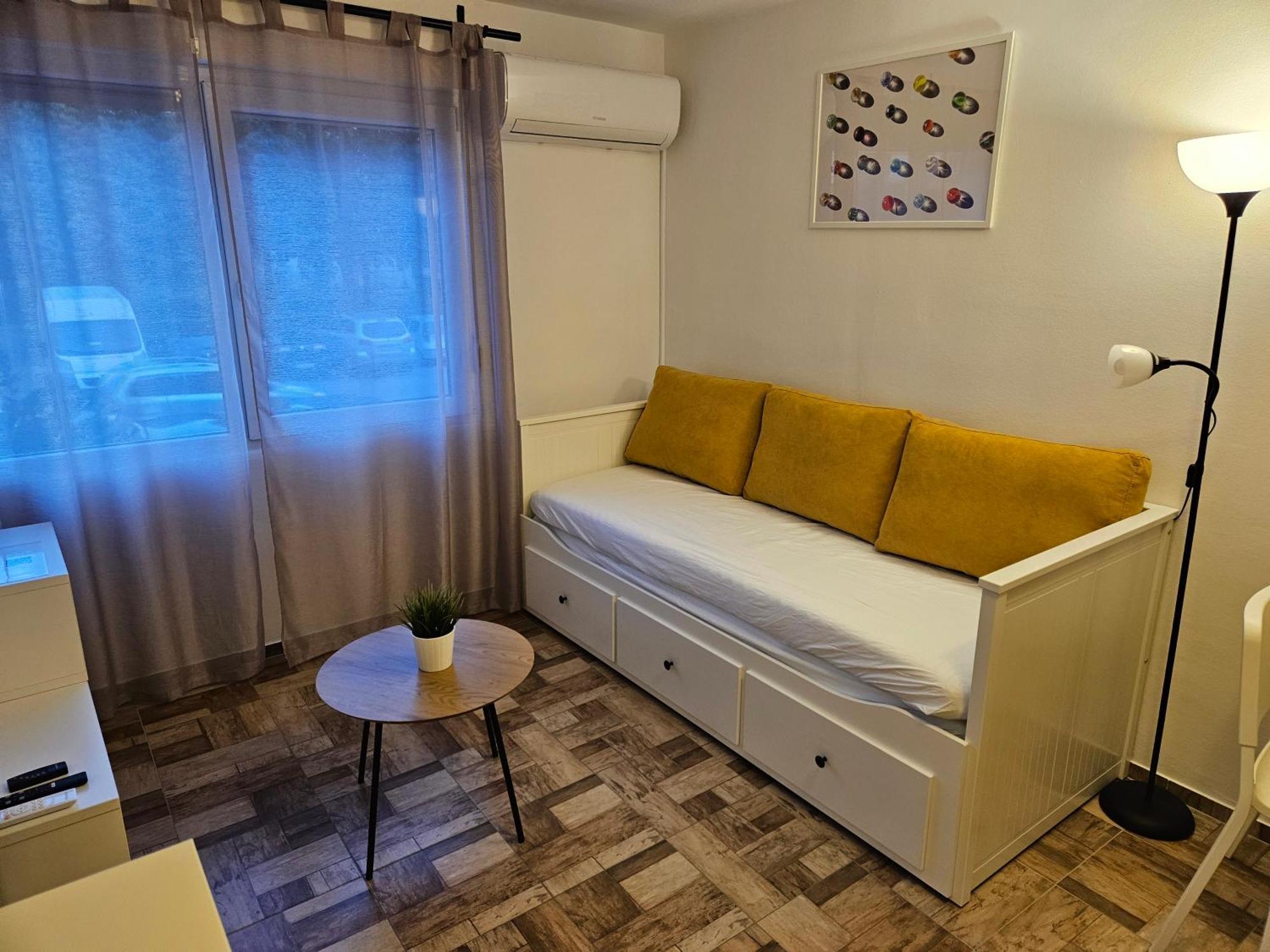 Studio 12 Zagreb Buitenkant foto
